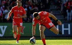 Thomas Ramos (R) scored 29 points, including two tries, as Toulouse reached the Champions Cup semi-finals