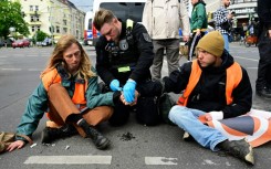 Activists from the Letzte Generation group vow to bring traffic to a standstill across Berlin