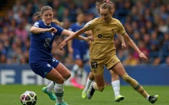 Caroline Graham Hansen (R) scored the only goal of the game as Barcelona beat Chelsea in the first leg of their Women's Champions League semi-final