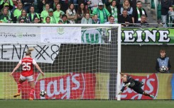 Stina Blackstenius (L) scored the equaliser as Arsenal fought back against Wolfsburg