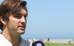 This past weekend, at least three videos went viral on social media showing an angry man confronting alleged racism at Hanks Olde Irish pub in Cape Town. (enca\screenshot)