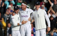 Stuart Broad (centre) celebrates with England teammates after the home side won the fifth and final Ashes Test