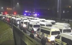 The City of Cape Town's law enforcement officials have issued a stern warning to motorists, to avoid the N2 inbound and outbound. This is due to public violence related to the taxi strike on that route. (eNCA\screenshot)