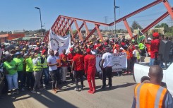 Disgruntled Diepsloot residents are marching to the City of Joburg and SAPS offices to demand answers on the escalating crime levels in the area. eNCA