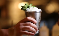 Bartender Asabek Mashraboy serves a drink at "Meraki Riyadh", a pop-up bar offering non-alcoholic bellinis and spritzes. AFP/Fayez Nureldine
