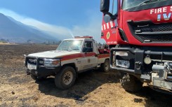 Firefighters continue to battle blazes in the Western Cape. eNCA/Kevin Brandt