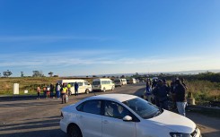 Another transport strike over payment in the Eastern Cape leaves scores of pupils stranded. eNCA/Ronald Masinda