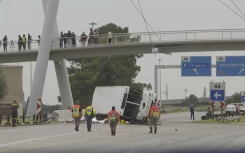 EMPD officers on the scene of the deadly bus crash on the R21.