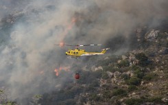 Ou Kaapse Weg during a raging fire at Table Mountain National Park. Gallo Images/Brenton Geach