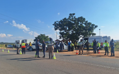 Traffic officials at a roadblock. eNCA/Bafedile Moerane
