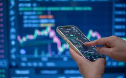 File: Online stock market trading. GettyImages/manusapon kasosod