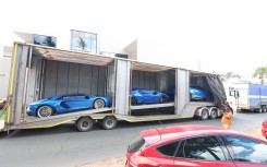 Lamborghinis being confiscated by the SIU at Hangwani Maumela's residence