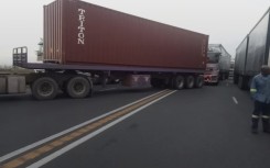 Trucks blocking the N3 freeway in Harrismith. Facebook/SA Truckers