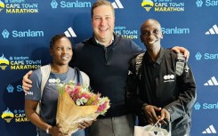 Marathon legend Eliud Kipchoge welcomed by Cape Town mayor Geordin Hill-Lewis. @r Geordin Hill-Lewis/X