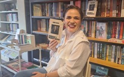 Lidia Rauch by die bekendstelling van haar boek Apartheid's Granddaughter