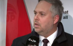PRETORIA - Minister of Home Affairs Leon Schreiber has dismissed claims that Home Affairs' failure to process applications is the cause of the number of undocumented individuals in the country.