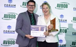 AVBOB CEO Eugene Strauss and Journalist of the Year winner Michelle Pienaar.