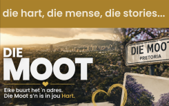 Die Moot in hoofletters teen die agtergrond van die skyline van die woonbuurt