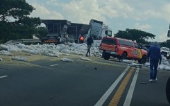  Six people have died following a horrific accident on the N3 toward Van Reenen, near Ladysmith. Photo supplied by KZN Transport and Human Settlements