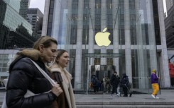 Strong services revenue lifted Apple profits despite lower iPhone sales 