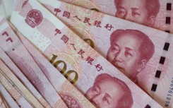 The onshore yuan, whose trade is regulated by Beijing, last week briefly hit its lowest level against the US dollar in almost 16 years