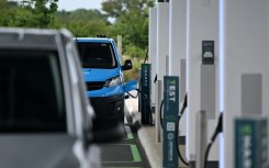 The UK government wants to switch to producing fully electric cars as part of its net-zero plans