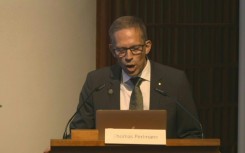 Covid vaccine pioneers win Nobel