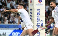 A late try from Danny Care enabled England to salvage an 18-17 win against Samoa in Lille 