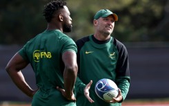 South Africa  captain Siya Kolisi (L) and coach Jacques Nienaber (R)
