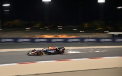Max Verstappen en route to pole in Bahrain 