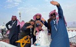 The Saudi moon-spotting team used a large yellow triangle and protractor to help work out where the crescent moon will appear