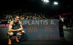 One more time: Armand Duplantis poses in Clermont in front of a scoreboard showing his name and the new pole vault world record