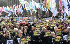 While South Korea awaits the court verdict on the president's declaration of martial law, gamblers have been betting on his fate