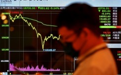 A market meltdown worsened on Monday over China's retaliation against US tariffs