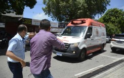 Bolsonaro arrived at the Rio Grande Hospital in Natal by ambulance