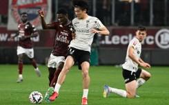 Keito Nakamura and Reims played Metz in the first leg of their Ligue 1 promotion/relegation play-off on Wednesday