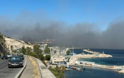 Wildfire: Blaze on Marseille's outskirts advances into city
