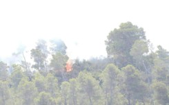 Wildfire in southern France: Firefighters battle to contain blaze as it enters third day