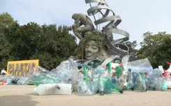 Giant sculpture exposes plastic pollution in front of UN in Geneva