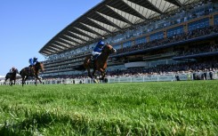 The British horse racing industry is protesting against a proposed tax rise on betting