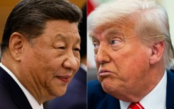 US President Donald Trump (R) said he would hold talks with Chinese counterpart Xi Jinping (L) on Friday
