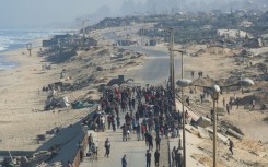 Thousands of displaced Palestinians are once again on the move after Israeli forces declared a ceasefire, giving many hope that they could return to their home districts