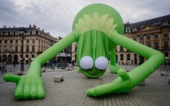 'Kermit the Frog, Even' by Venezuelan-US artist Alex Da Corte being installed in Paris