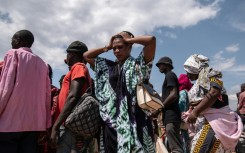 At least 85,000 people had fled Democratic Republic of Congo in recent weeks to seek refuge in Burundi, officials say