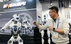 EngineAI founder Evan Yao says the China-based maker of humanoid robots is working with US tech titans such as Amazon and Meta on giving them AI brains