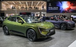 From next year, cars sold in China will need to have door handles with mechanical releases following safety concerns with aerodynamic doors