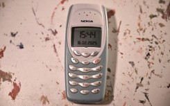 Some users are ditching their smartphones for low-tech alternatives to take part in digital detox