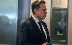 Elon Musk arrives at the federal courthouse as opening statements begin in his lawsuit against OpenAI