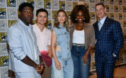 (L-R) Sam Richardson, Arturo Castro, Jessica Biel, Teyonah Parris y John Cena at Comic-Con in California
