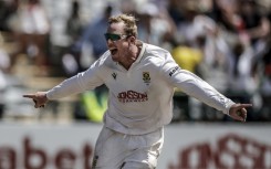 Simon Harmer ran through the Australia line-up as he took 6-16